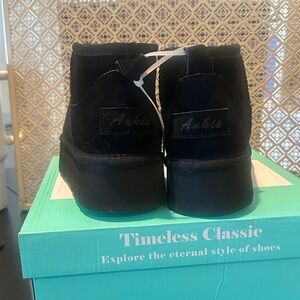 Black Women's Slippers